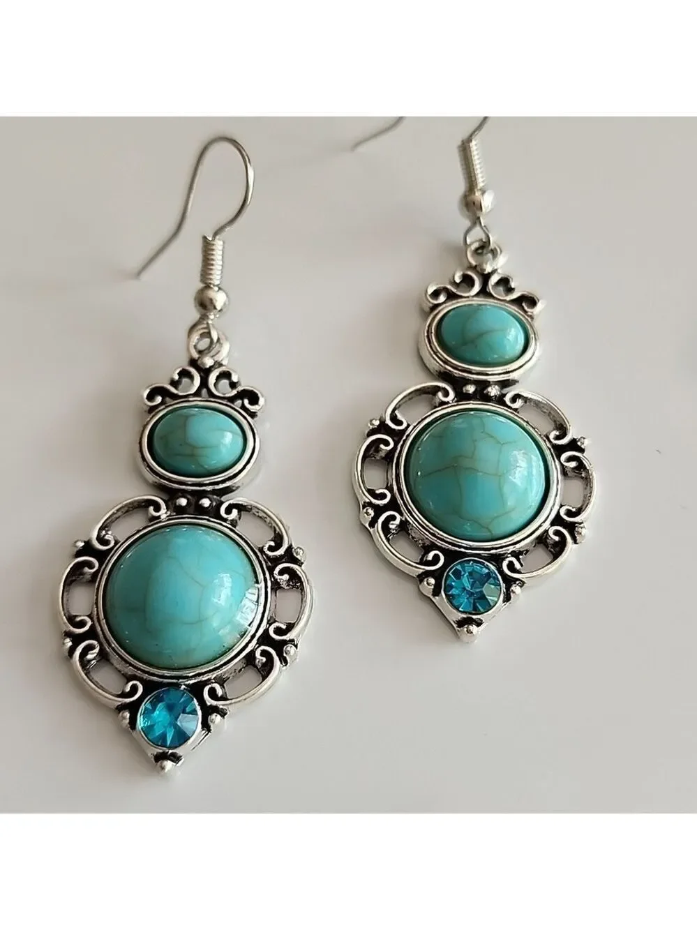 Southwest Boho  Simulated Turqioise and Silver dangle earrings EP
